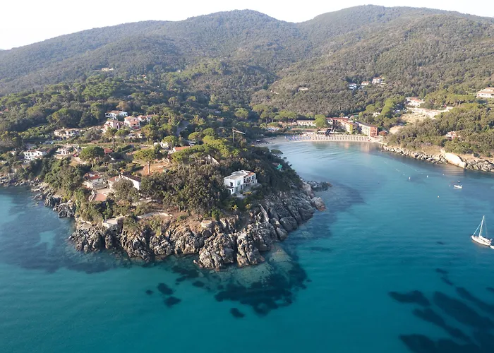 Desiree Отель Проккио