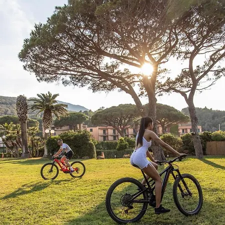 ホテル Desiree 4*