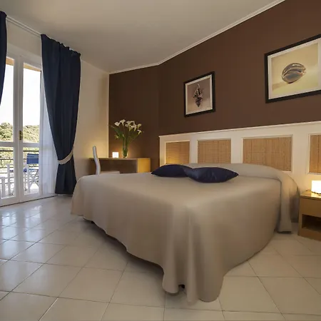 Desiree 4* Procchio (Isola d'Elba)