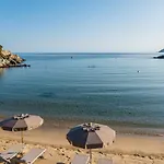 Desiree Hotel 4*