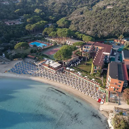 Desiree Hotel 4*